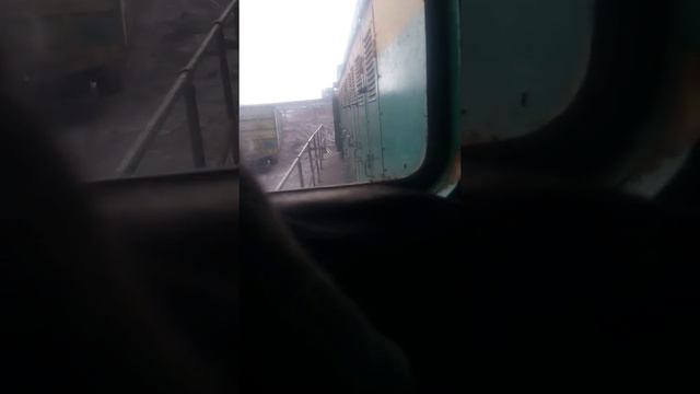 Вид из кабины тепловоза ... смотреть онлайн