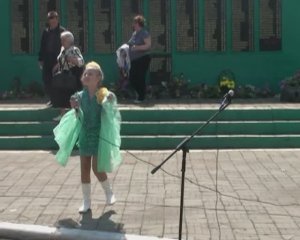 2010.05.09-День победы в пос Александровка 8 песня Ангел весны