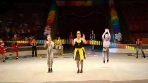 акробаты со скакалками- стиляги ,цирк МАУГЛИ г. Вологда