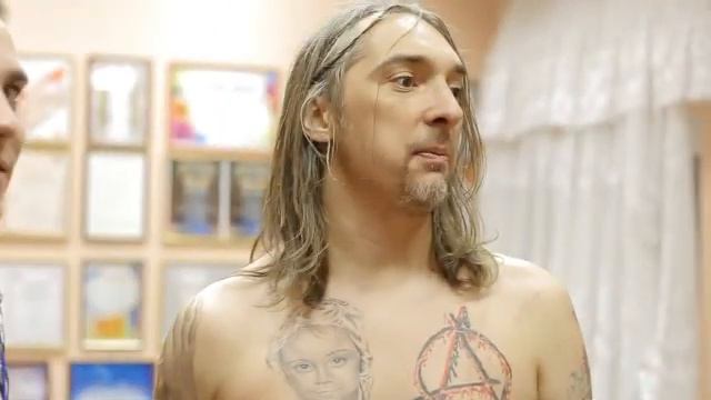 ГОРШОК-Я МОГУ ТЕБЕ ГОЛОВУ ОТРУБИТЬ, БУДЕТ ЗAEБИCЬ, ПОНИМАЕШЬ, ДА? смотреть онлайн