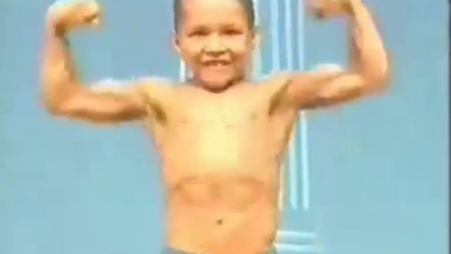 юный мускулв