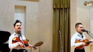 "Уно-уно-уно, ун моменто" юные музыканты шутят :)