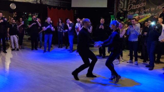 Seb & Audrey bachata sensual pregnant ❤ sport indoor смотреть онлайн