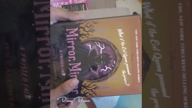 My second twisted tale unboxing Mirror mirror