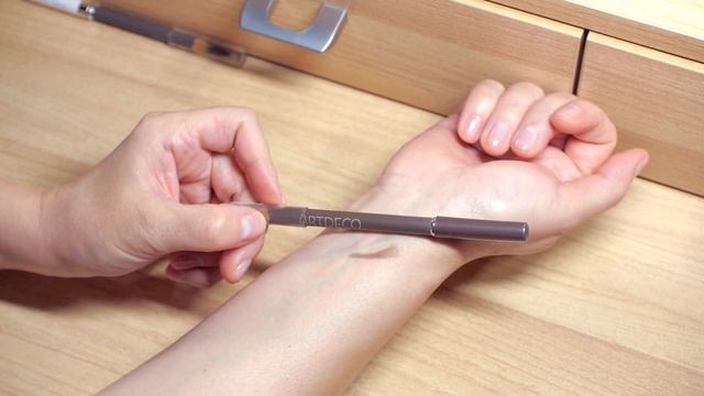 БРОВИ! ЛУЧШИЕ стойкие карандаши для макияжа.