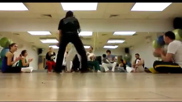 Capoeira Club London. Clip Fujão Anzol смотреть онлайн