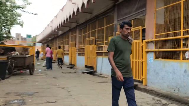 Biggest Gaushala - Kishan ganj opposite Unity The Amaryllis || Unity The Amaryllis || Karol bagh смотреть онлайн