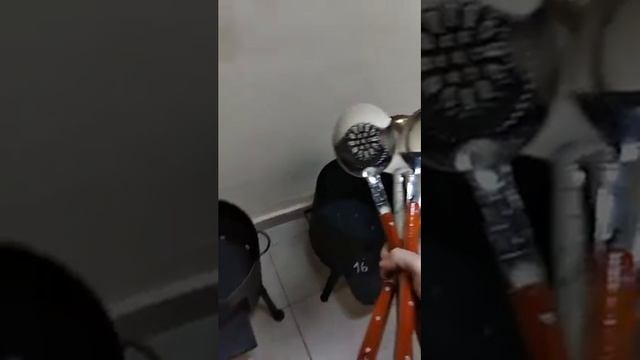 Казаны чугунные и печки. Шумовки и половники. смотреть онлайн