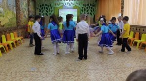 ВХОД НА 8 МАРТА "МАМИН ВАЛЬС"