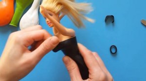 DIY? - МАЛЕНЬКОЕ ЧЕРНОЕ ПЛАТЬЕ ДЛЯ КУКЛЫ из шарика своими руками |  Идеи для кукол