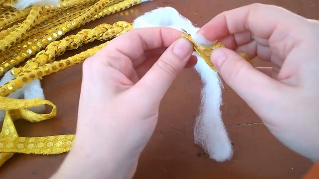 DIY / Как вывернуть рулик и набить его синтепоном при помощи иглы для выворачивания за один прием