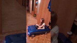 Едим едим соседнее село на дискотеку)