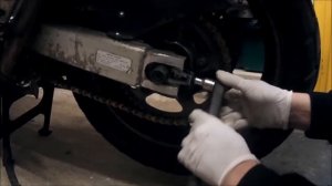 Honda XL1000 Varadero - Chain Adjustment