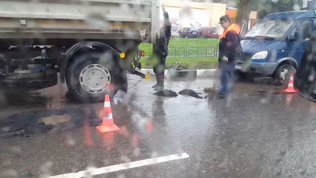 Ремонт дороги (Тула, ул. Демонстрации) часть 1 смотреть онлайн