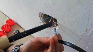 Пайка проводов в подрозетнике