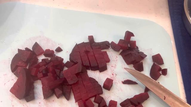 Ну очень витаминная и освежающая окрошка двойного назначения эпизод №1626 смотреть онлайн