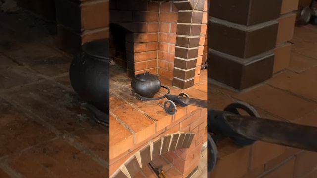 Учу детей готовить в русской печи