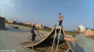 ОБЗОР САМОДЕЛЬНОГО СКЕЙТПАРКА (старого)