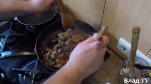 Куриные желудочки в горшочках. (с овощами и картошечкой).