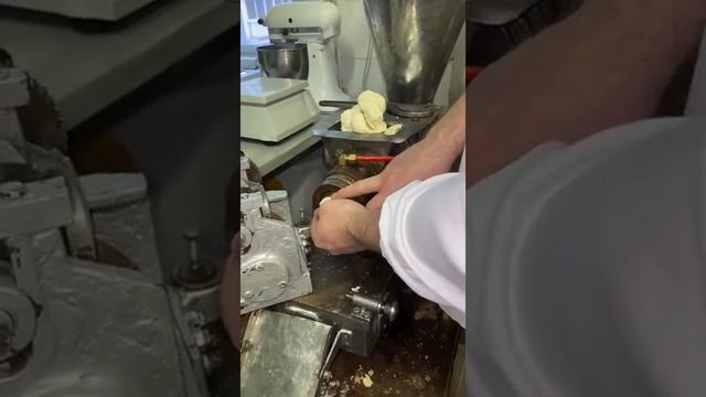 Ремонт пельменного аппарата – запуск в работу, Москва смотреть онлайн