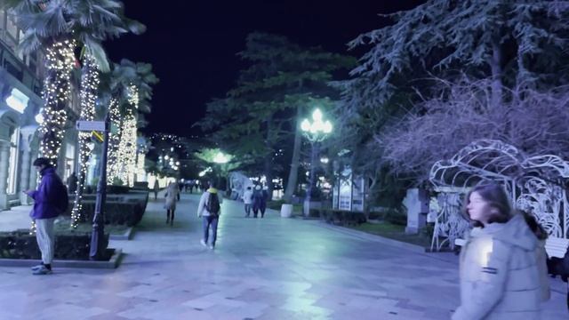 Ялта город Счастья и Любви)Откуда столько спортсменов на набережной! В Крыму Спортивные Сборы) смотреть онлайн