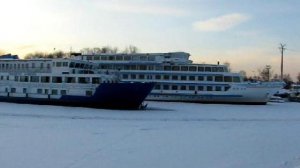 Хлебниковский затон -зимовка кораблей