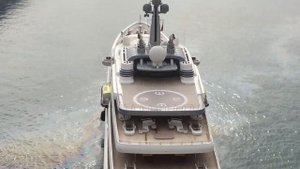 Yacht Eclipse goes to sea))яхта Eclipse выходит в море из порта Барселоны