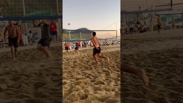 Beach Volleyball at Cleopatra beach 🏝️  Alanya, Turkey 🇹🇷 #beachvolleyball