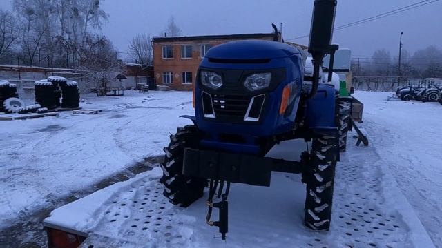 Відгрузка навісного обладнання та техніки. Що можна замовити в ДМТЗ.
