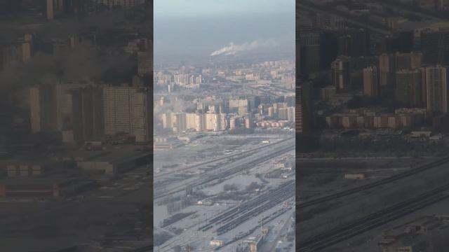 Вид из иллюминатора перед посадкой в Санкт-Петербурге✈️ #shortsvideo #путешествия #авиация #самолет смотреть онлайн