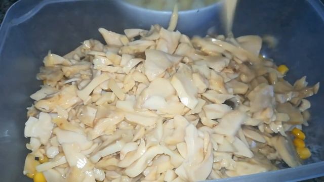 Салат "НОВИНКА" на НОВОГОДНИЙ СТОЛ из Простых ПРОДУКТОВ! смотреть онлайн