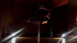 Дуэт на пилоне. Студия "Wishня"