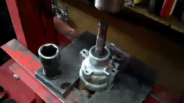 Насос ГУР и его клапан смотреть онлайн