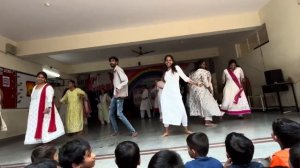 All teachers dance tribute to kids