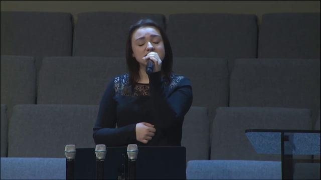 Падает снег, словно в танце кружится (2/20/19) смотреть онлайн