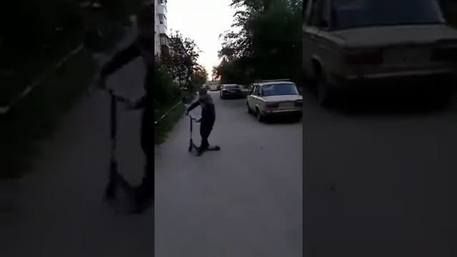 Месяц тренировок на самокате. Трюки на самокате.