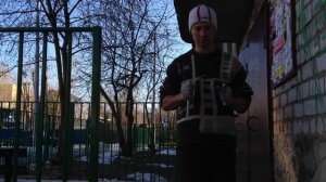 Поиск силового кабеля и водопровода под землей с помощью рамок.Делаю контур заземления.