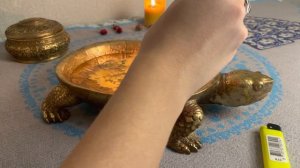 Отливаем негатив  Гадание на воске от Никки Ами ????