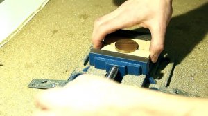 Пилю латунь и фрезерую клише. ЧПУ снова в деле.