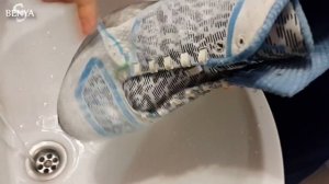 Как почистить белые кроссовки из ткани. Чистка белых кроссовок Air Jordan 29