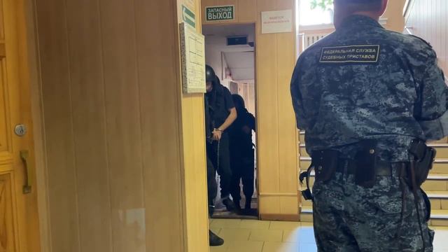 В Алтайском крае продолжают рассматривать уголовное дело Барнаульского маньяка Виталия Манишина.
