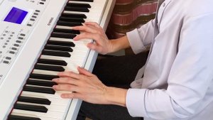 Как еще можно просто и красиво сыграть аккорды на фортепиано - арпеджио