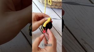 Брелок пчёлка крючком ? мастер-класс • шмель брелок крючком • пчела брелок