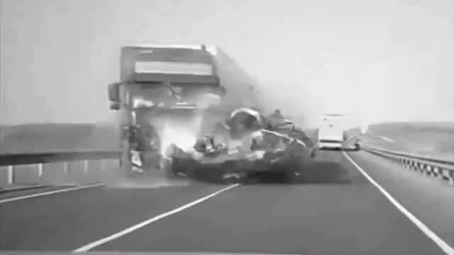 Уснул за рулем. Ошибка ценою в жизнь. смотреть онлайн