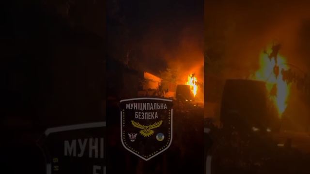🏴🔥⚡В Киевской области сожгли очередной темно-зеленый бусик ТЦК⚡