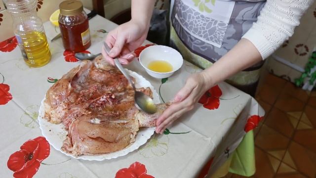 Ну, оОчень вкусная - Курица запеченная в духовке!