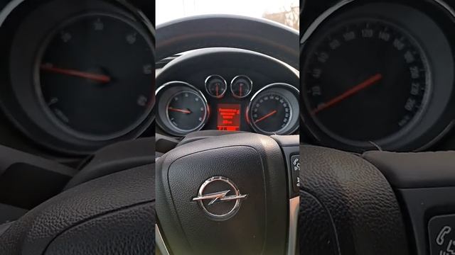 Опель Инсигния смотреть онлайн