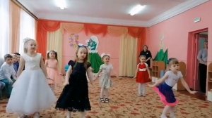 Праздник 8 марта (старшая группа)