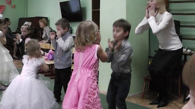 топни ножка моя, топни правенькая смотреть онлайн