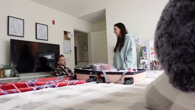 Telling My Boyfriend I'm Leaving Him... смотреть онлайн